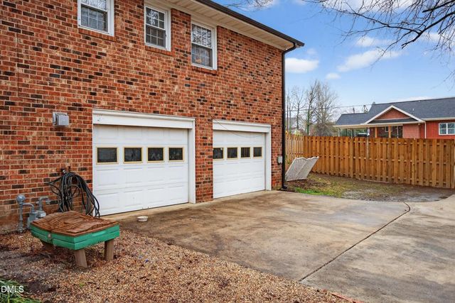 1204 Cary Street, Burlington, NC 27215