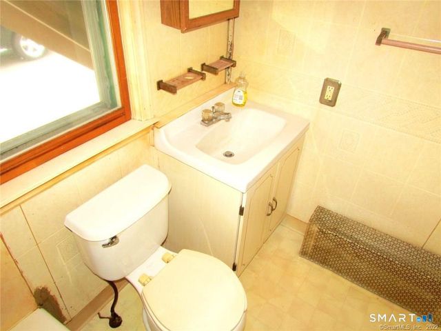 237 North Elm Street, Torrington, CT 06790