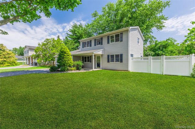 23 Babcock Avenue, Ronkonkoma, NY 11779