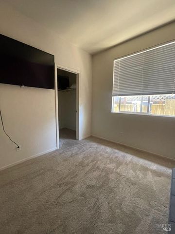 2507 Winterhaven Ave, Santa Rosa, CA 95404