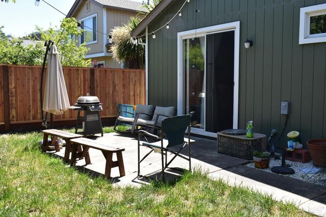 2507 Winterhaven Ave, Santa Rosa, CA 95404