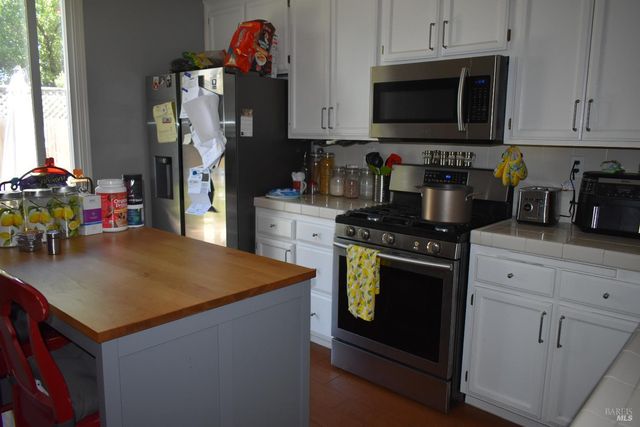 2507 Winterhaven Ave, Santa Rosa, CA 95404