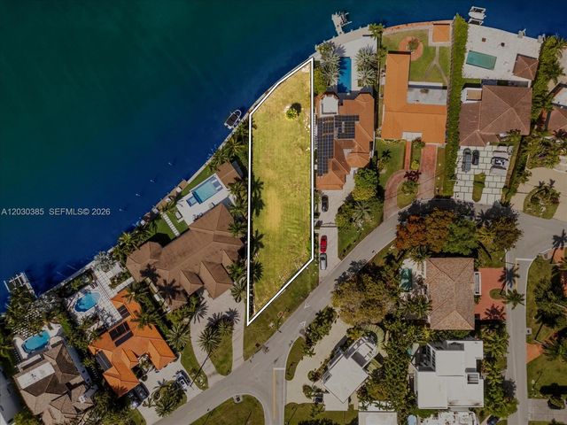 18800 N Bay Road, Sunny Isles Beach, FL 33160