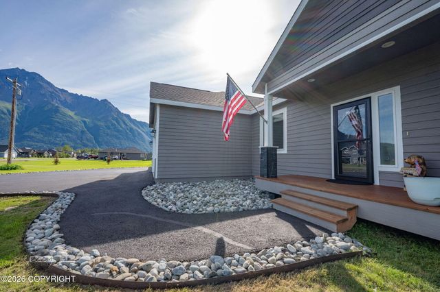 5224 S Sisters Street, Palmer, AK 99645