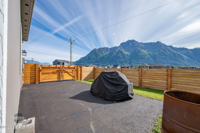5224 S Sisters Street, Palmer, AK 99645