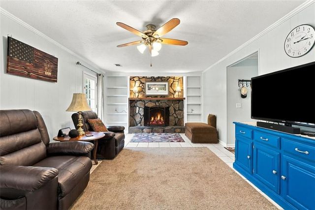 49 Lakeview Drive, Villa Rica, GA 30180