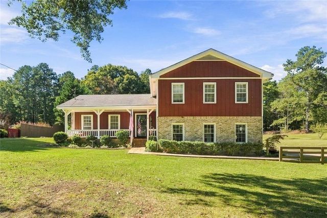 49 Lakeview Drive, Villa Rica, GA 30180