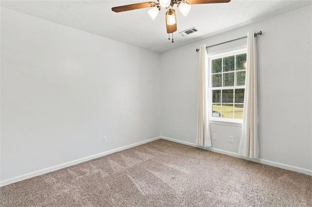 49 Lakeview Drive, Villa Rica, GA 30180
