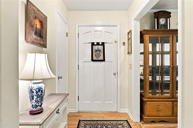 49 Lakeview Drive, Villa Rica, GA 30180