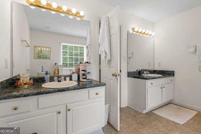 201 LAWRENCE MILL Road, Molena, GA 30258