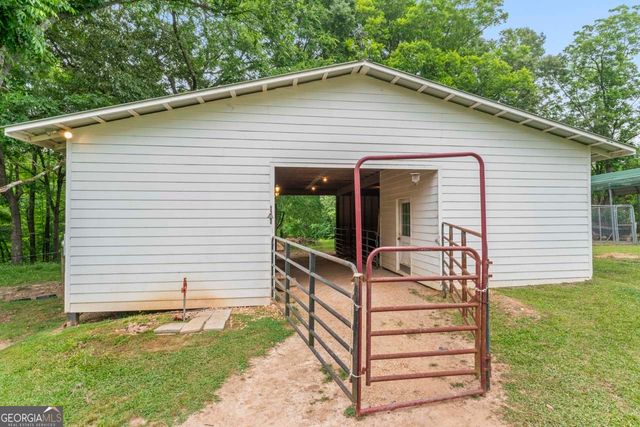 201 LAWRENCE MILL Road, Molena, GA 30258