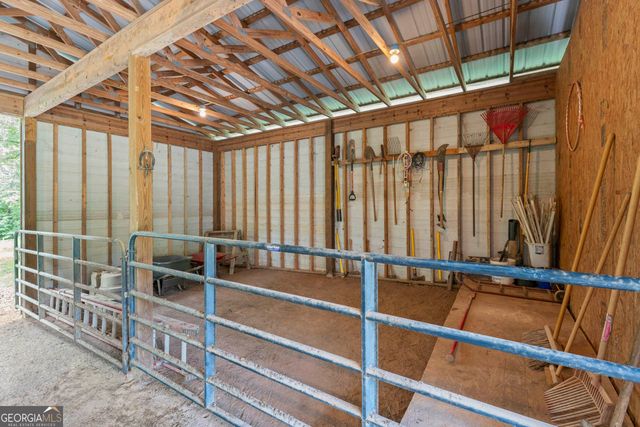 201 LAWRENCE MILL Road, Molena, GA 30258