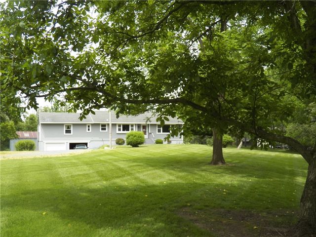 6720 Rice Road, East Bloomfield, NY 14564