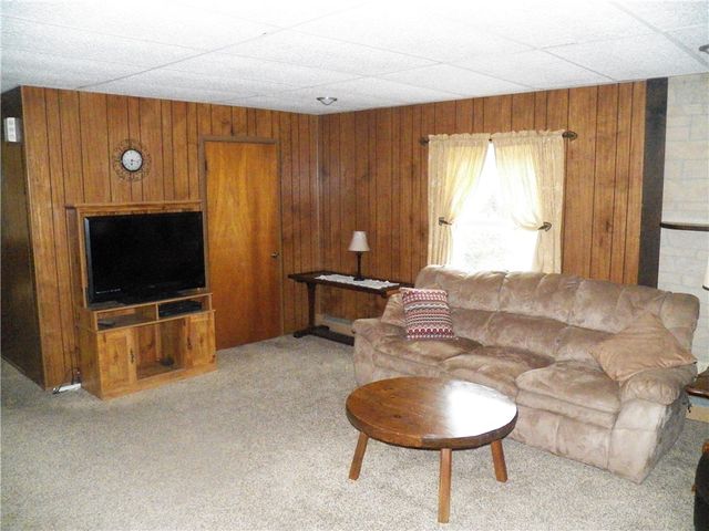 6720 Rice Road, East Bloomfield, NY 14564