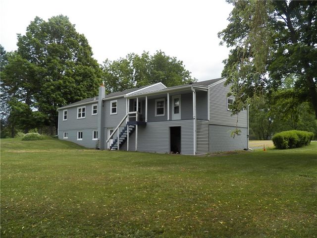6720 Rice Road, East Bloomfield, NY 14564
