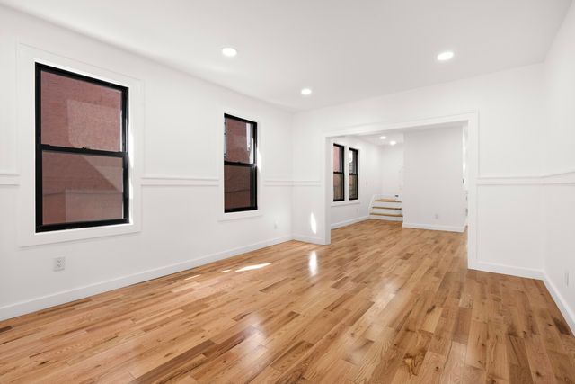 346 E 53RD Street, New York City, NY 11203
