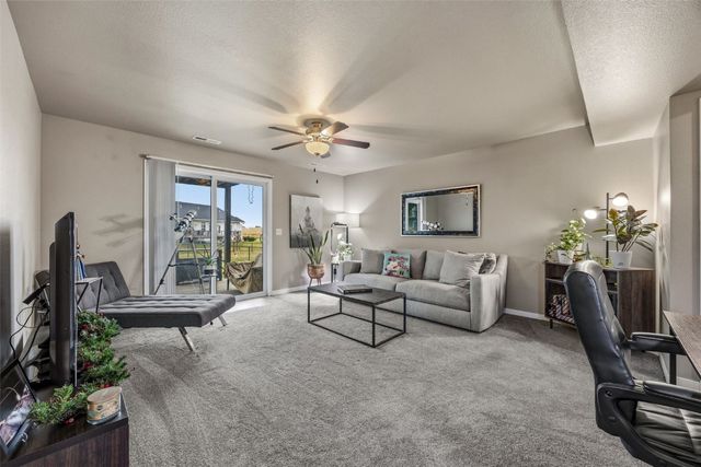 1250 Daisy Circle, North Liberty, IA 52317