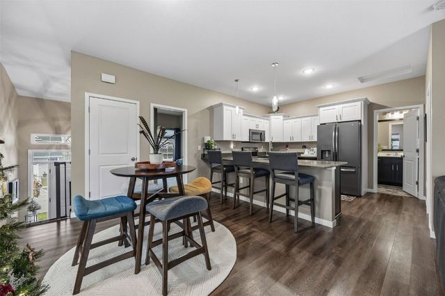 1250 Daisy Circle, North Liberty, IA 52317