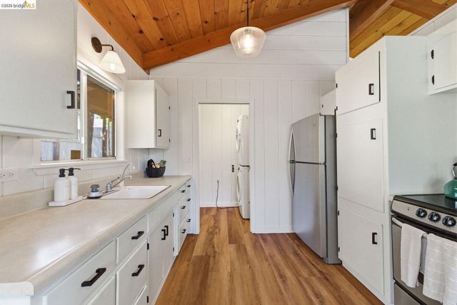 20764 Hekeke LN, Mi Wuk Village, CA 95346