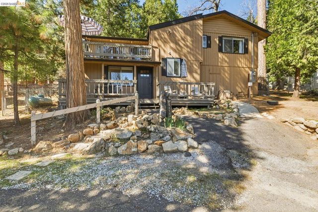 20764 Hekeke LN, Mi Wuk Village, CA 95346