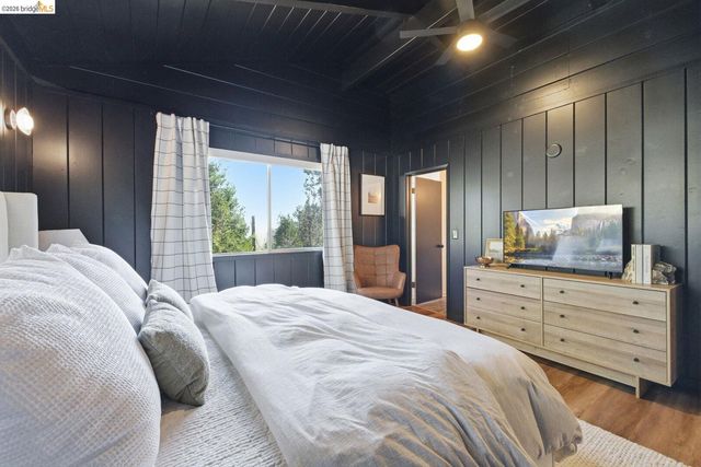 20764 Hekeke LN, Mi Wuk Village, CA 95346