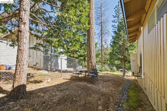 20764 Hekeke LN, Mi Wuk Village, CA 95346