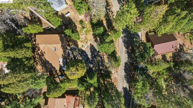 20764 Hekeke LN, Mi Wuk Village, CA 95346