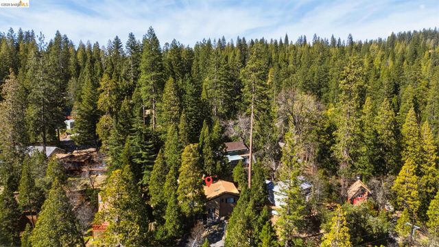 20764 Hekeke LN, Mi Wuk Village, CA 95346