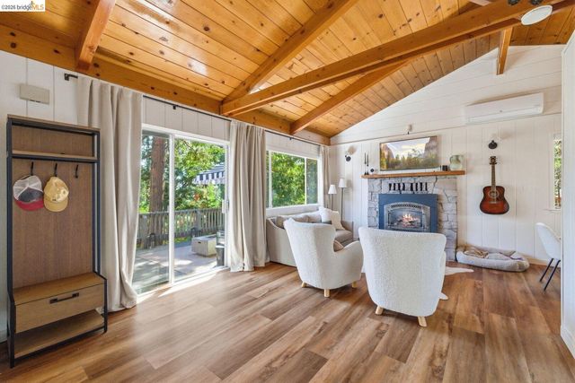 20764 Hekeke LN, Mi Wuk Village, CA 95346