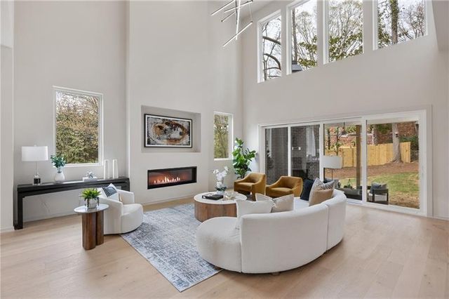 626 Pauley Place, Sandy Springs, GA 30328