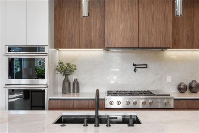 626 Pauley Place, Sandy Springs, GA 30328