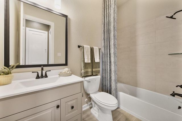 13306 Valley Orchard, Tomball, TX 77375