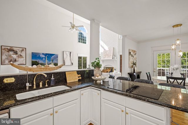 1316 W SEMINARY AVE, Lutherville Timonium, MD 21093