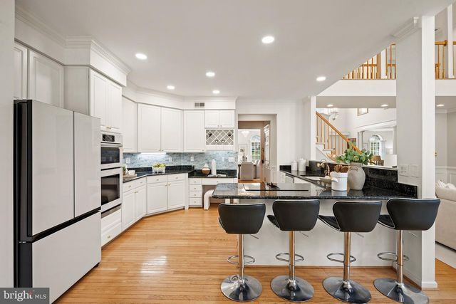 1316 W SEMINARY AVE, Lutherville Timonium, MD 21093