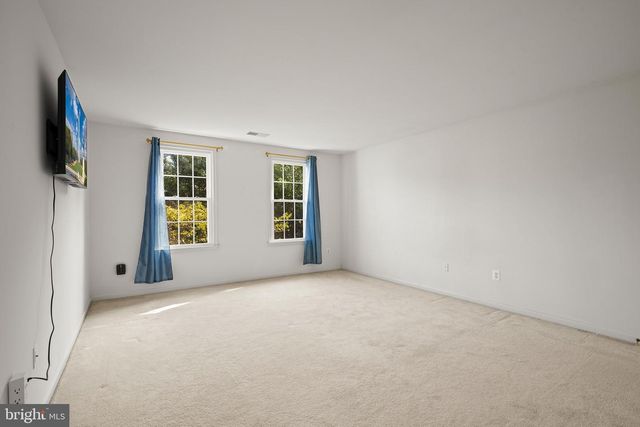 1316 W SEMINARY AVE, Lutherville Timonium, MD 21093