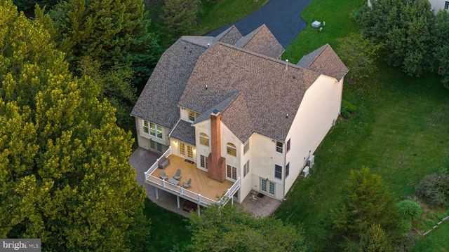 1316 W SEMINARY AVE, Lutherville Timonium, MD 21093