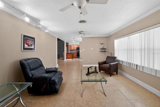 1406 HAVEN BEND, Tampa, FL 33613