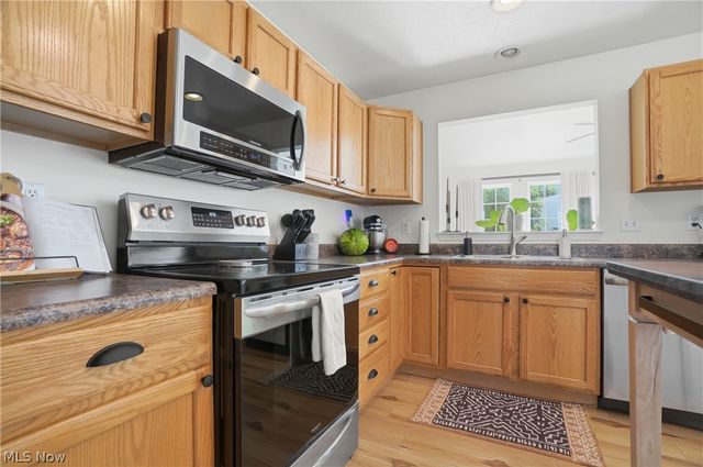 563 Colonial Drive, Painesville, OH 44077
