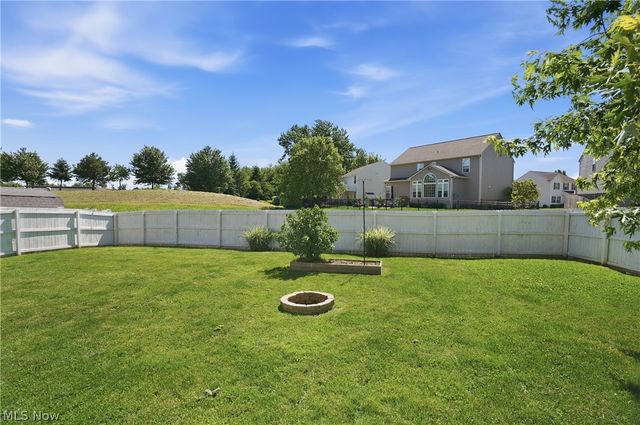 563 Colonial Drive, Painesville, OH 44077