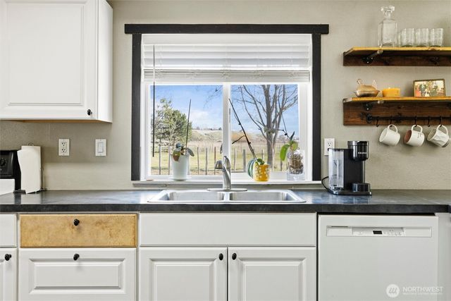 154 Dreamscape Rd., Walla Walla, WA 99362