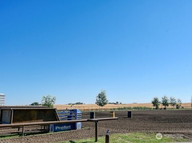 154 Dreamscape Rd., Walla Walla, WA 99362