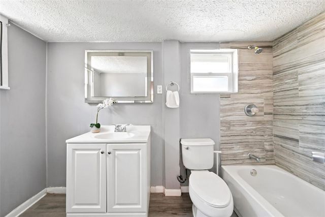 109 E BASS STREET, Kissimmee, FL 34744