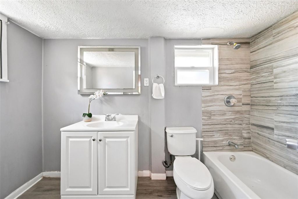 Image 17 of property listing at 109 E BASS STREET, Kissimmee, FL 34744