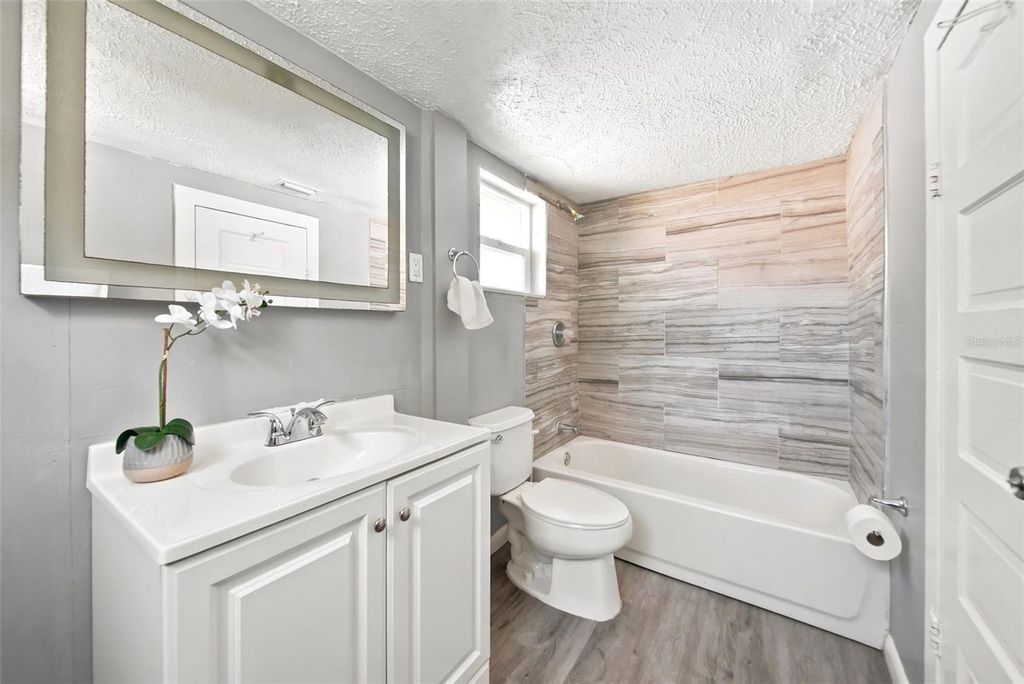 Image 18 of property listing at 109 E BASS STREET, Kissimmee, FL 34744