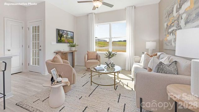 108 Parmiter Way E, Troutman, NC 28166