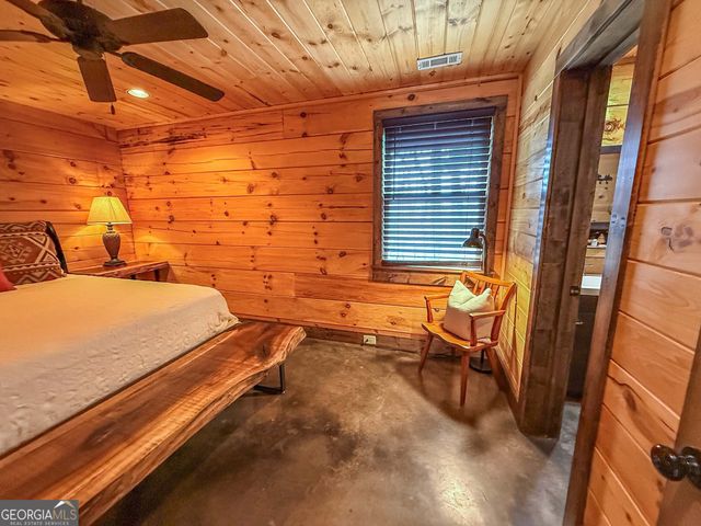 513 Coleman Heights, Rabun Gap, GA 30568