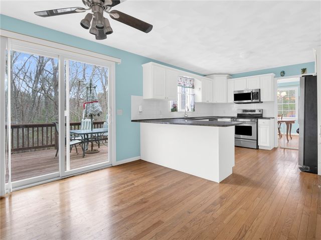 16 Whippoorwill Way, West Greenwich, RI 02817