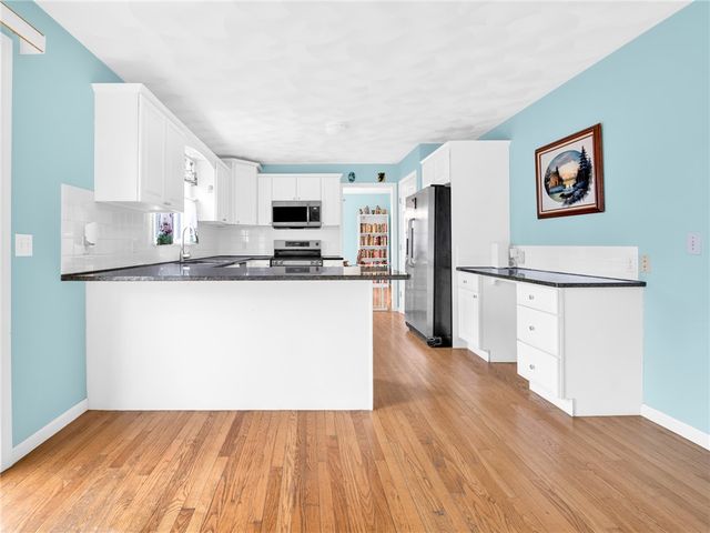 16 Whippoorwill Way, West Greenwich, RI 02817
