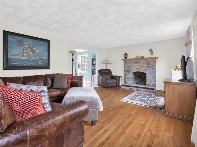 16 Whippoorwill Way, West Greenwich, RI 02817