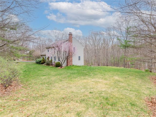 16 Whippoorwill Way, West Greenwich, RI 02817